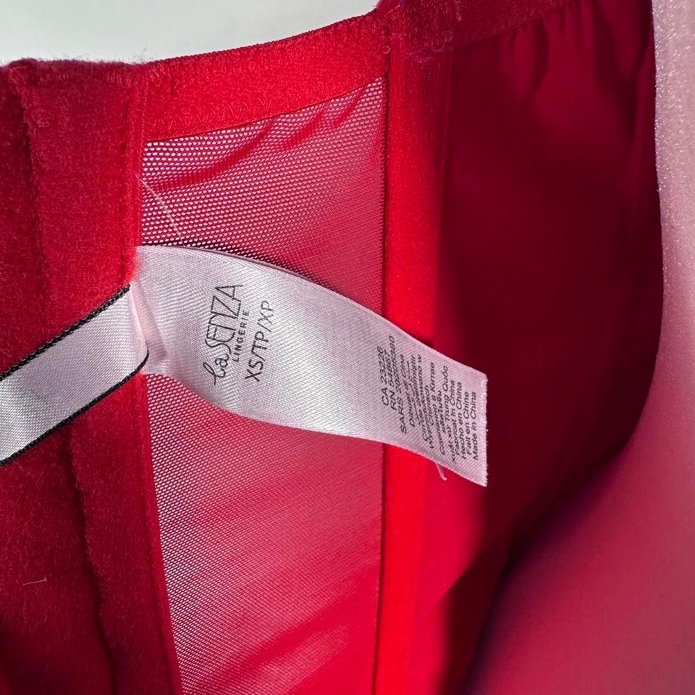 La Senza Red Sexy Corset, Faux Fur, Garter Straps, Size XS - Picture 8 of 8